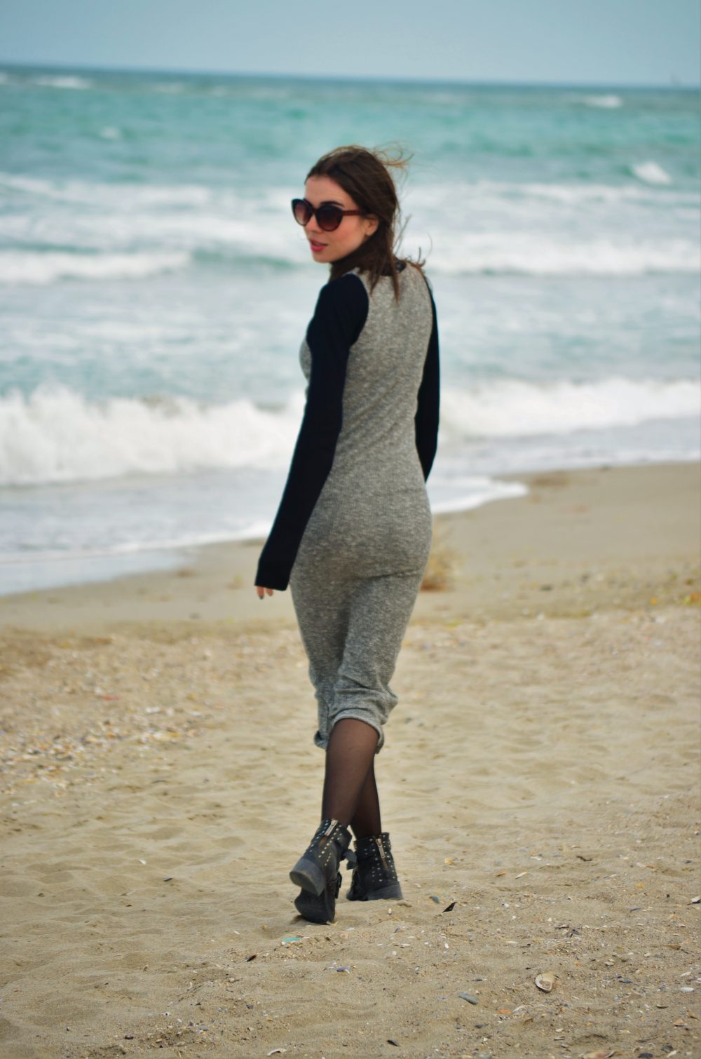 black-sea-outfit-90-qonique-8