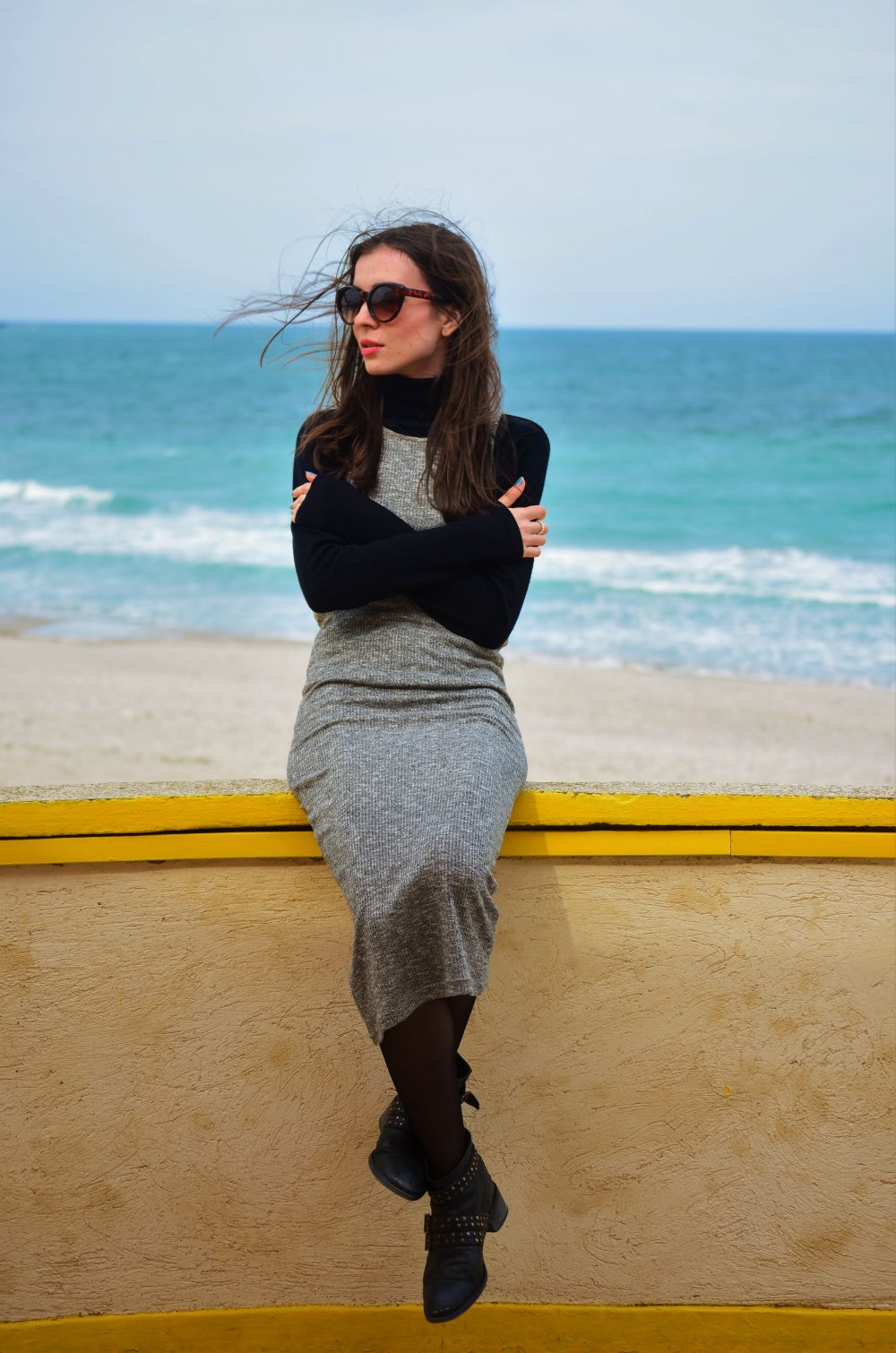 black-sea-outfit-90-qonique-4